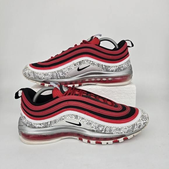 Nike Red and Black Men's Shoes - Picture 4 of 8